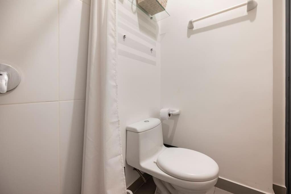Acogedor Departamento, Moderno, Con Piscina, Gym, Coworking, Centrico Lima